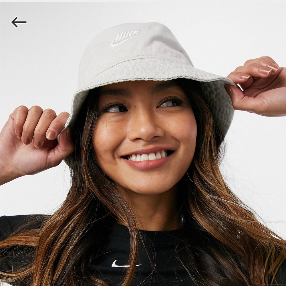 Nike bucket hat NWT - size S/M